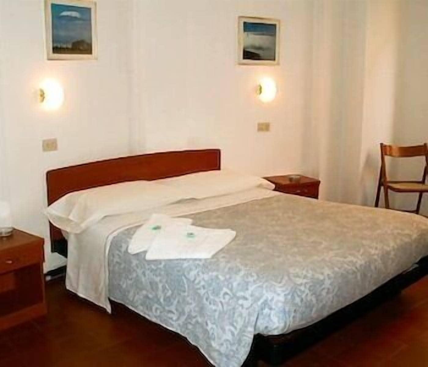 Hotel Mercurio Milan Luaran gambar