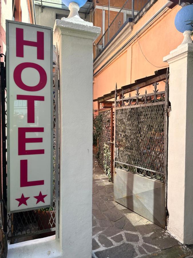Hotel Mercurio Milan Luaran gambar