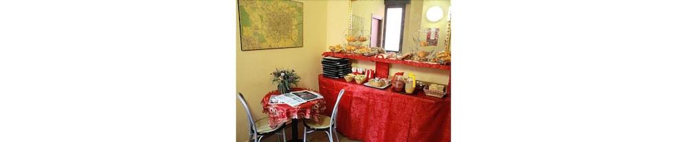 Hotel Mercurio Milan Luaran gambar